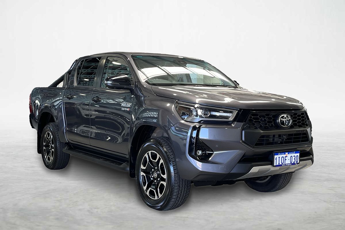 2025 Toyota Hilux SR5 48V GUN126R 4X4