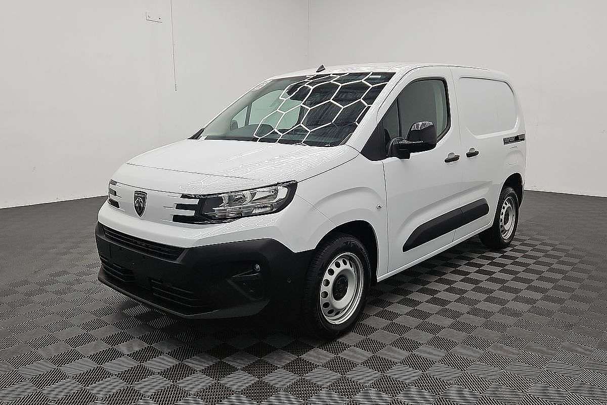 2026 Peugeot Partner Pro K9 SWB Low Roof image 5