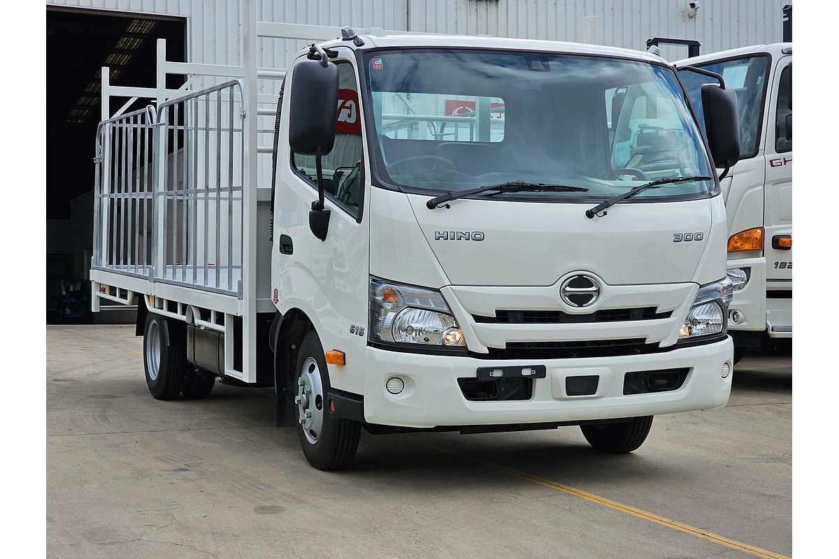 2025 Hino 616 - 300 Series