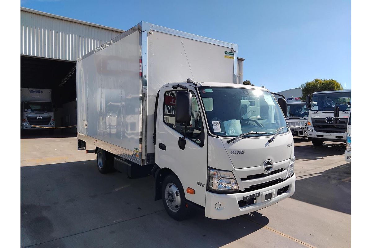 2025 Hino 616 - 300 Series
