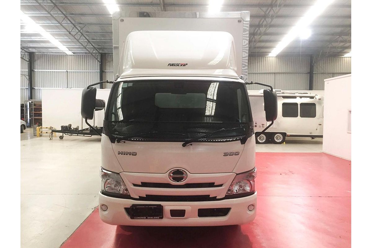 2025 Hino 616 - 300 Series