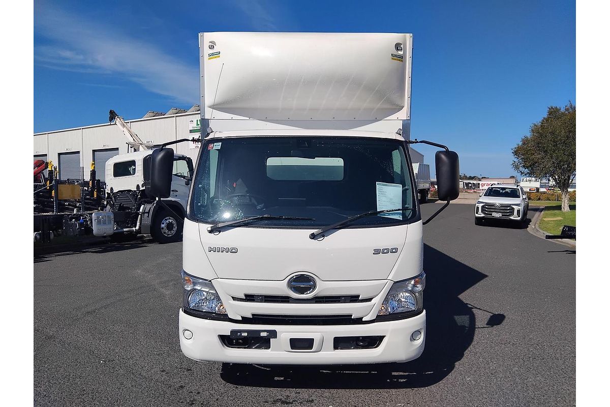 2025 Hino 616 - 300 Series