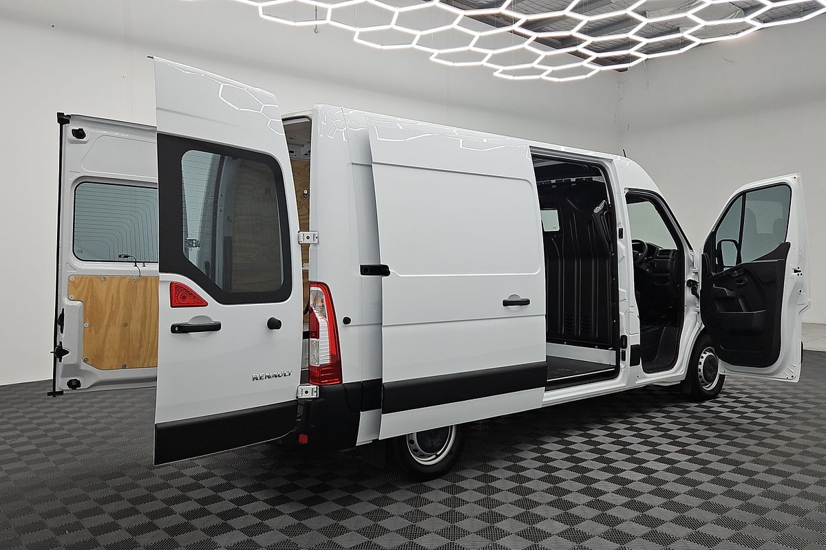 2024 Renault Master Pro 120kW X62 Phase 2 LWB Mid Roof
