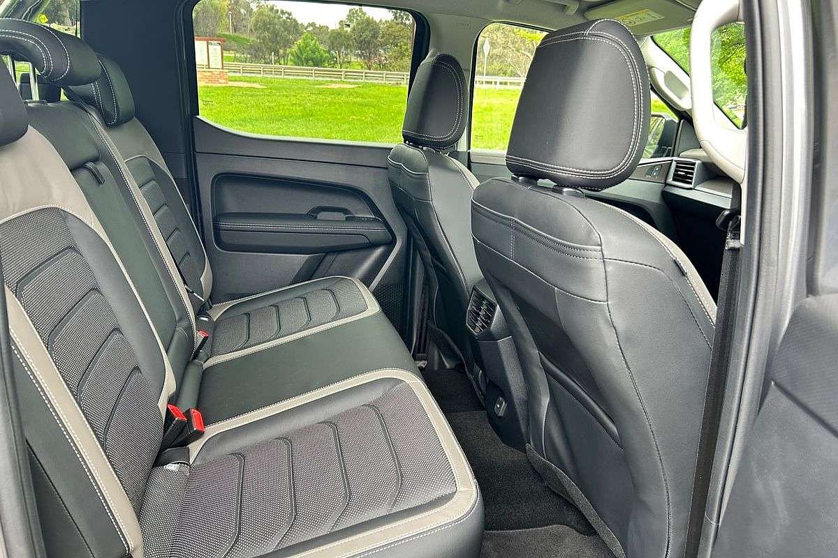 2025 Volkswagen Amarok TDI600 Style NF 4X4 image 21