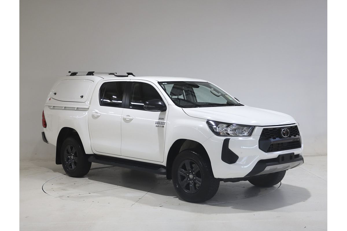 2025 Toyota Hilux SR GUN126R 4X4