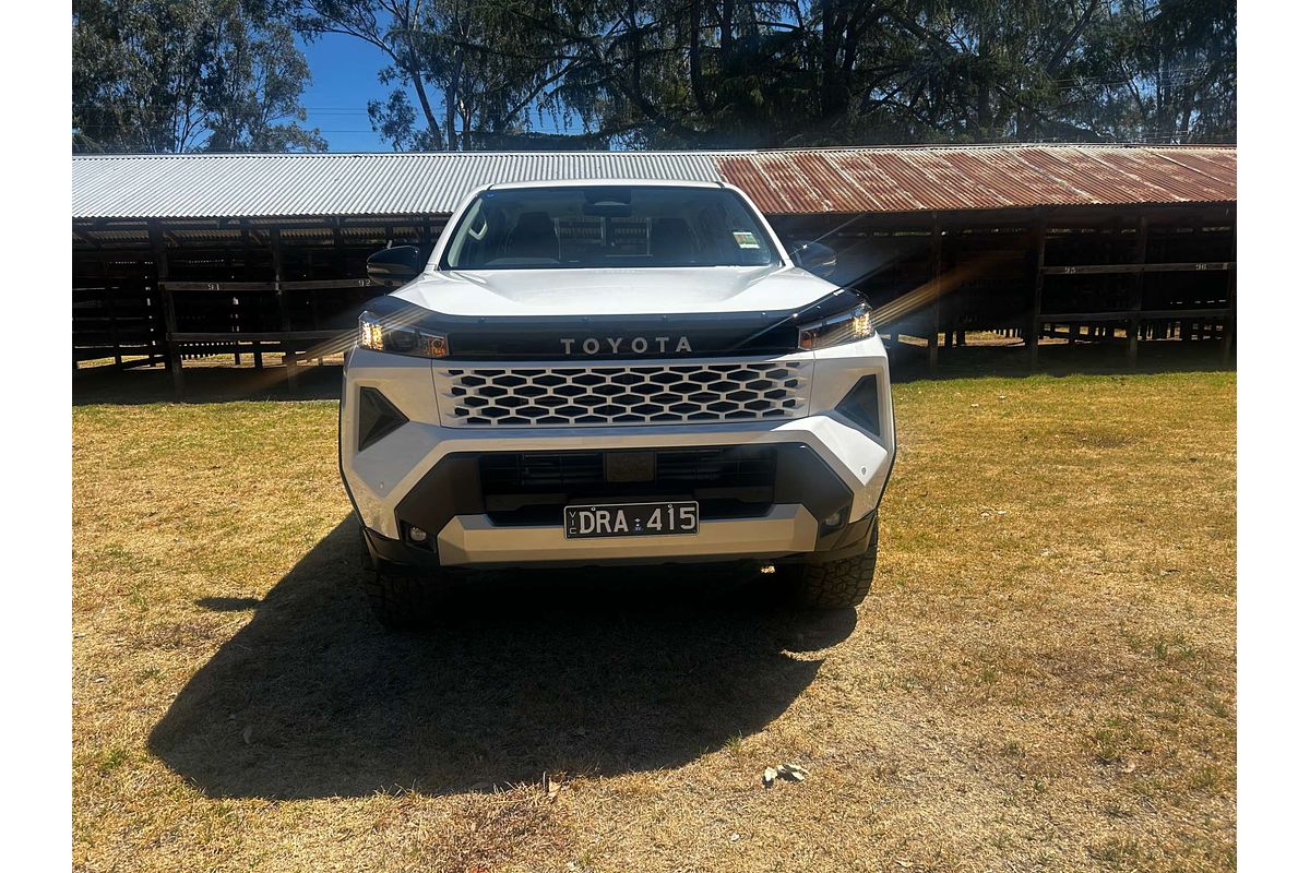 2025 Toyota Hilux SR 48V GUN126R 4X4