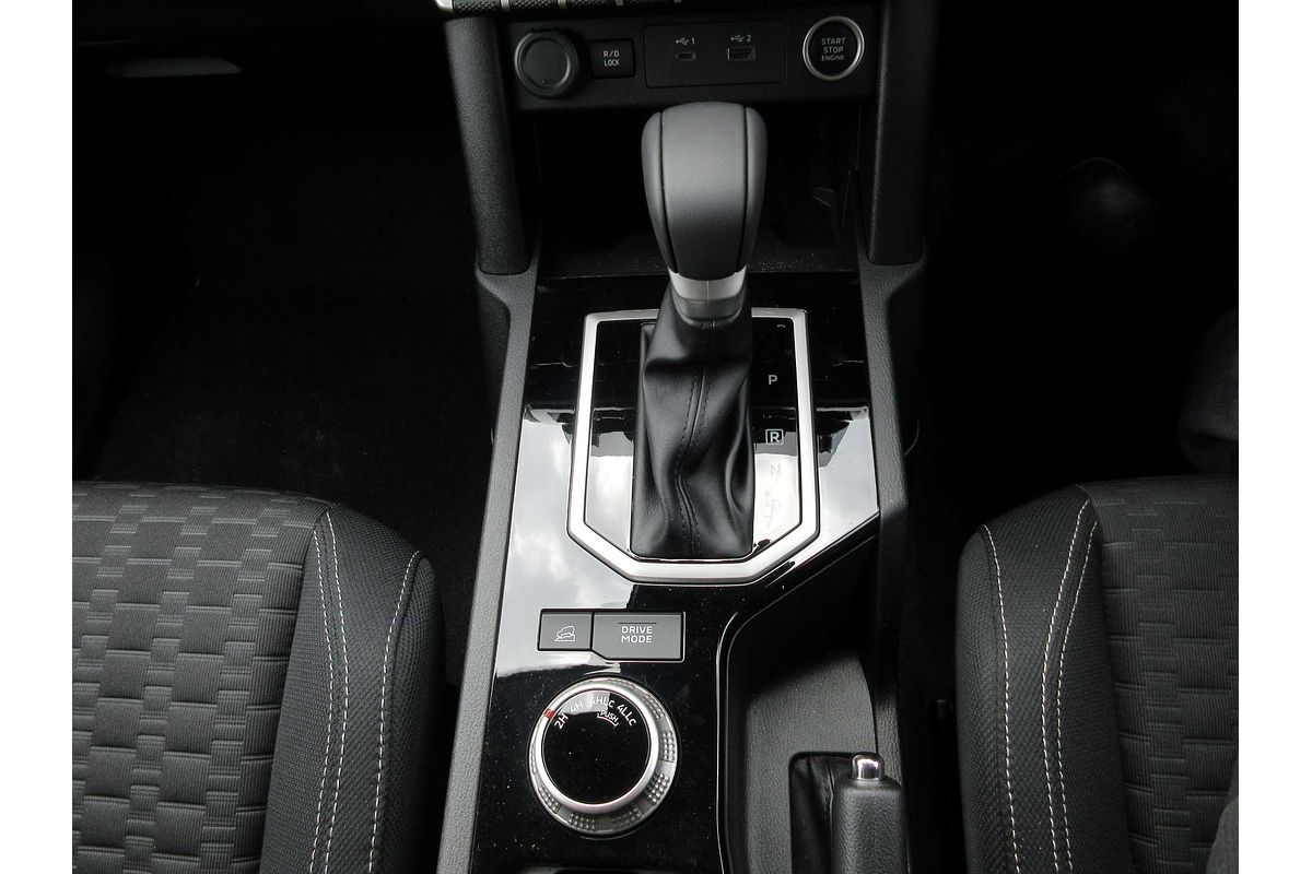 2025 Mitsubishi Triton GLS MV 4X4