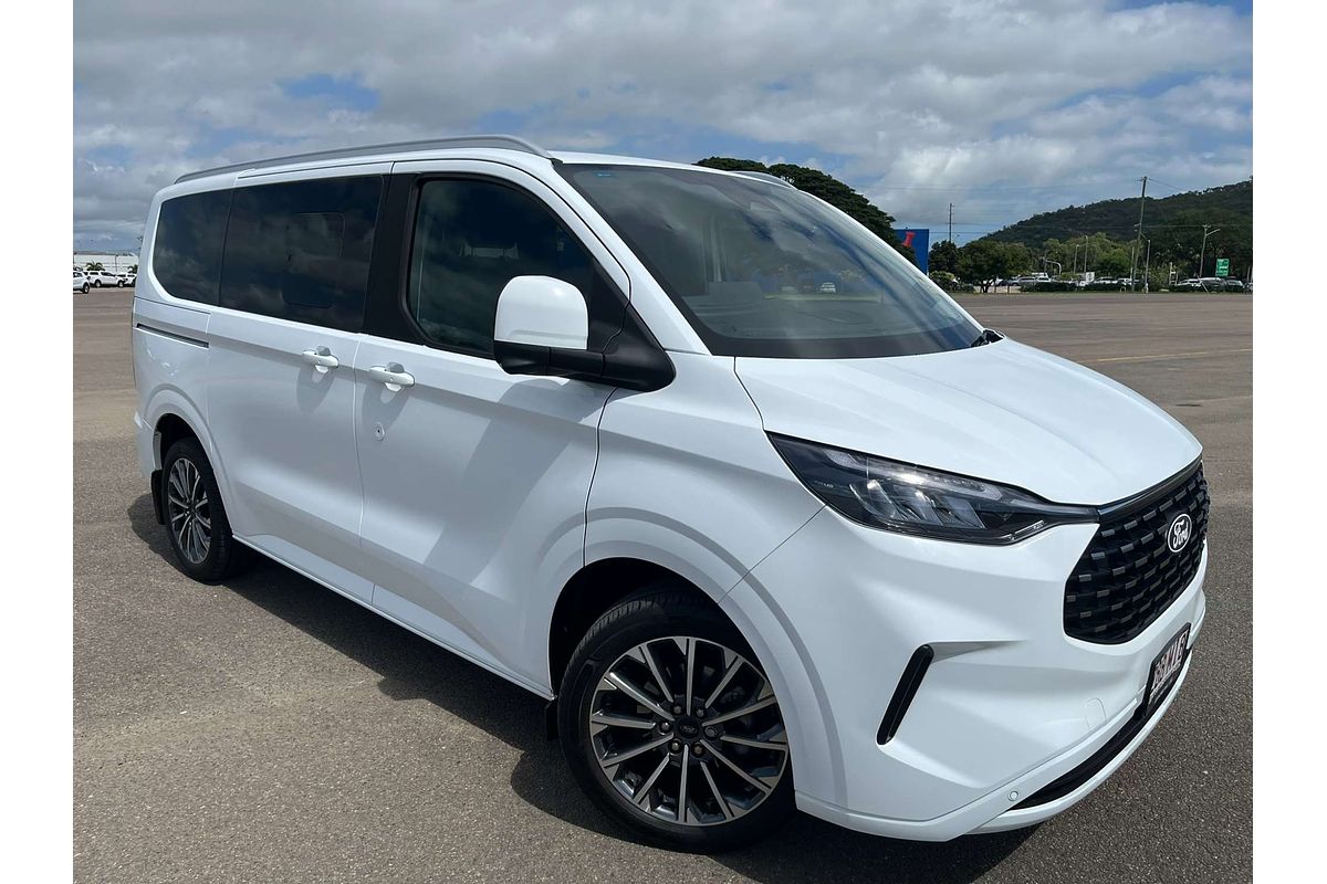 2025 Ford Tourneo Titanium X AV SWB