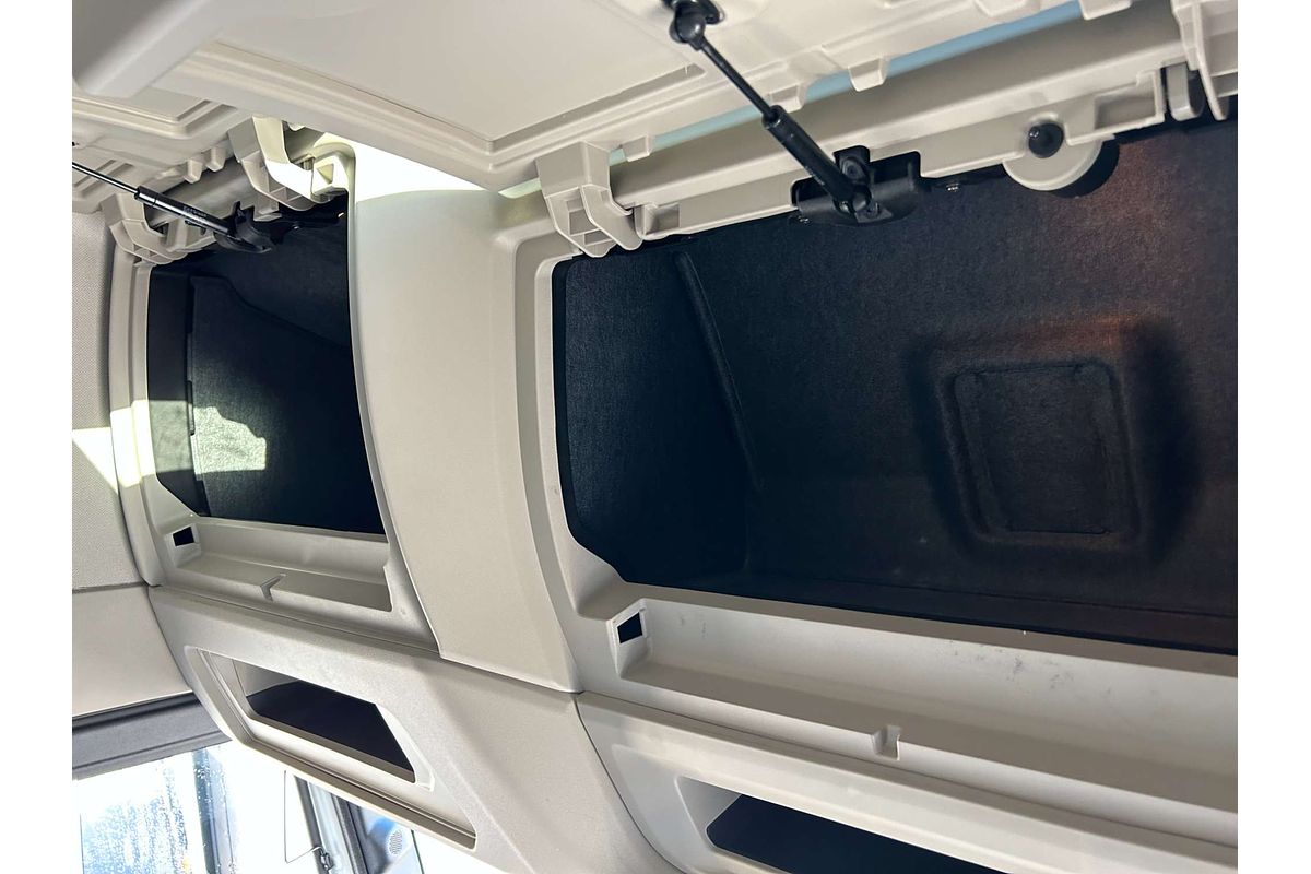 2024 IVECO S-Way AS700 High Roof image 13