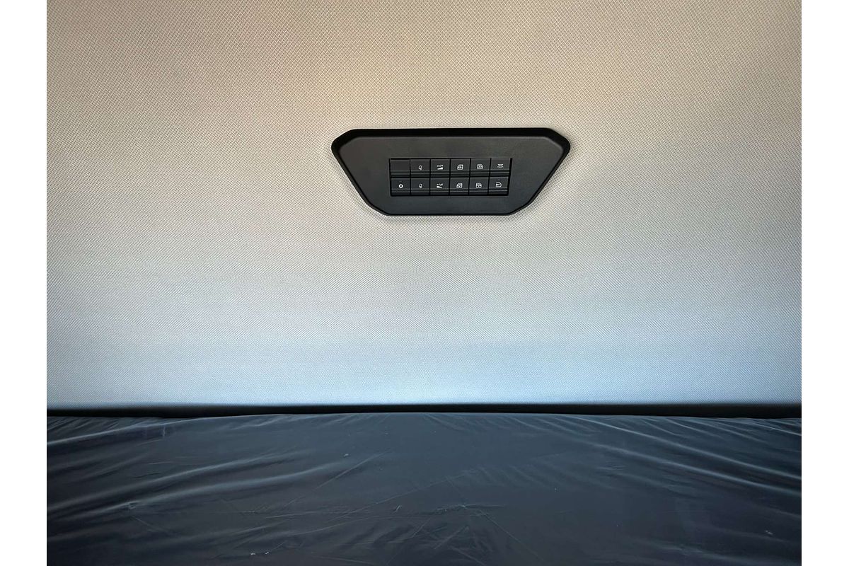 2024 IVECO S-Way AS700 High Roof image 15