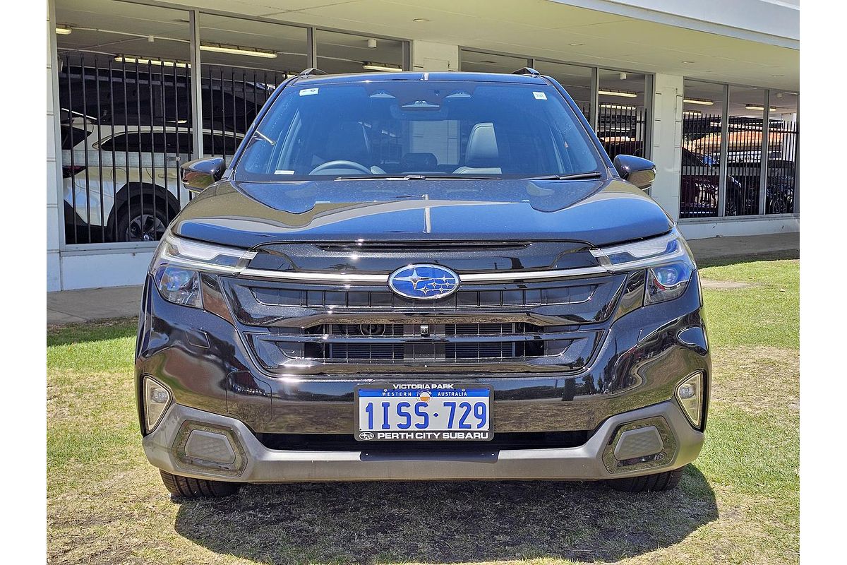 2025 Subaru Forester Hybrid Touring S6