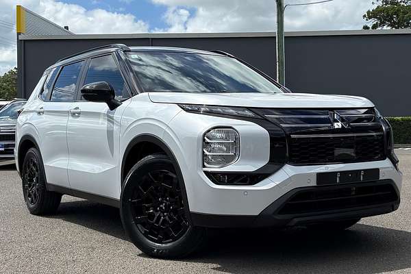 2025 Mitsubishi Outlander LS ZM