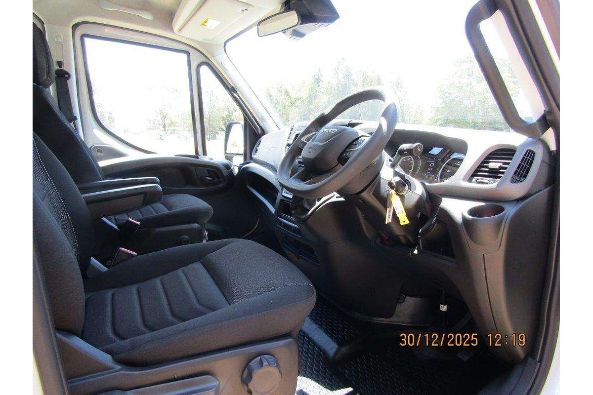 2025 IVECO Daily 45C18 Tradie Made image 7