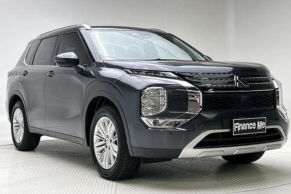 2024 Mitsubishi Outlander LS ZM thumb-0
