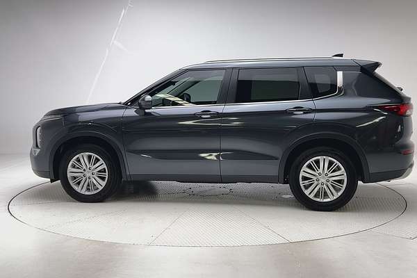 2024 Mitsubishi Outlander LS ZM thumb-7