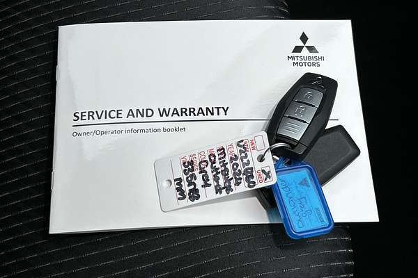 2024 Mitsubishi Outlander LS ZM thumb-22