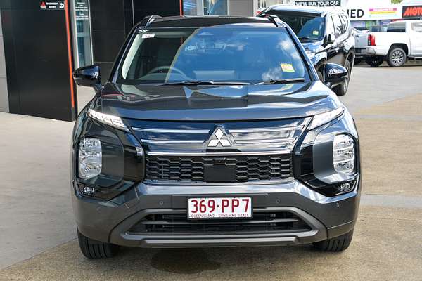 2025 Mitsubishi Outlander LS ZM thumb-2