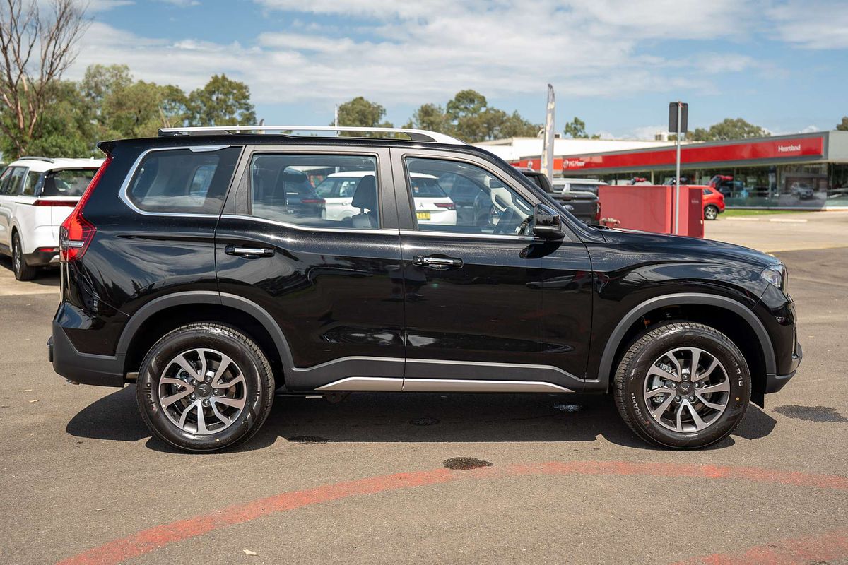 2025 Mahindra Scorpio Z8L+