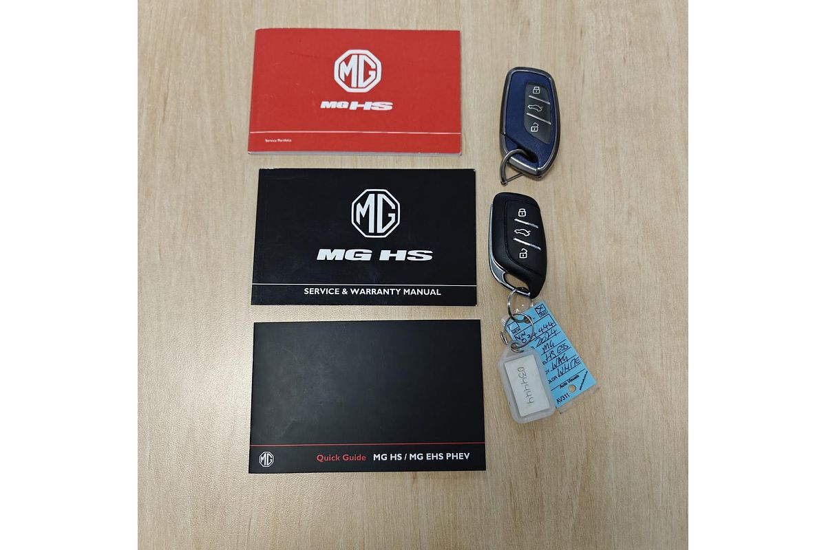 2024 MG HS Essence AS33