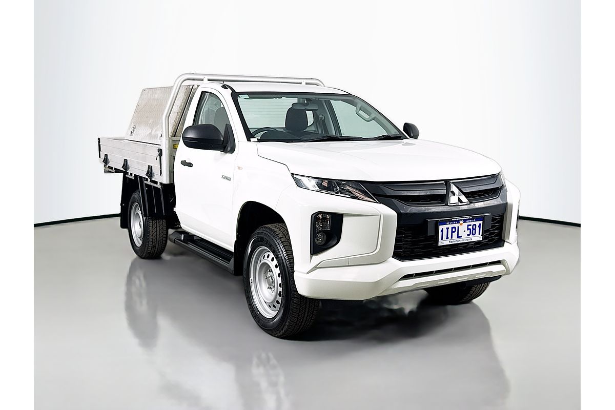 2024 Mitsubishi Triton GLX MR 4X4