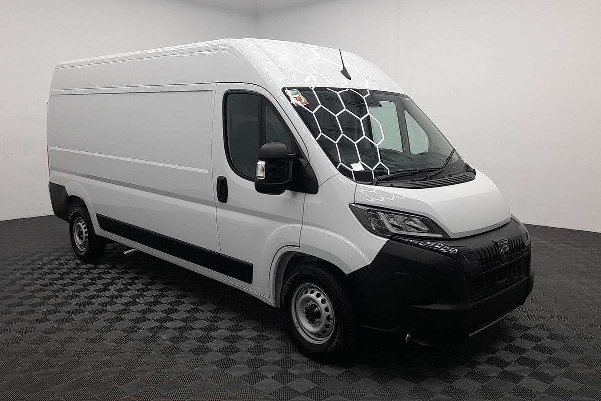 2026 Peugeot Boxer Pro X250 LWB Mid Roof