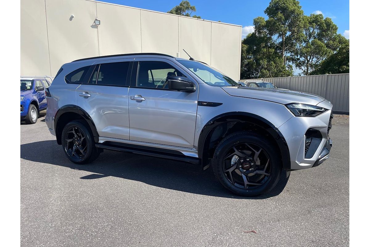 2025 Isuzu MU-X X-TERRAIN
