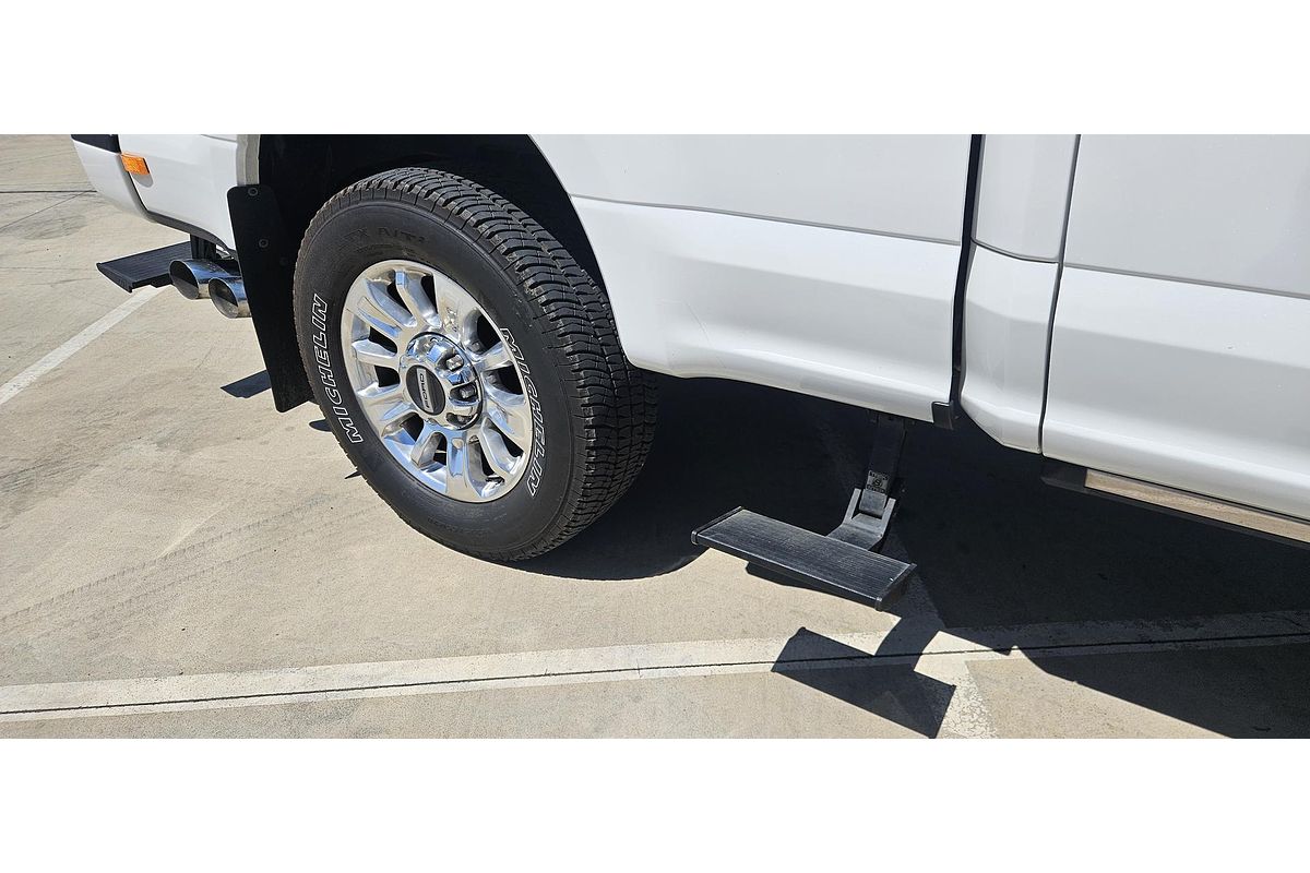 2021 Ford F250 Limited 4X4 image 14