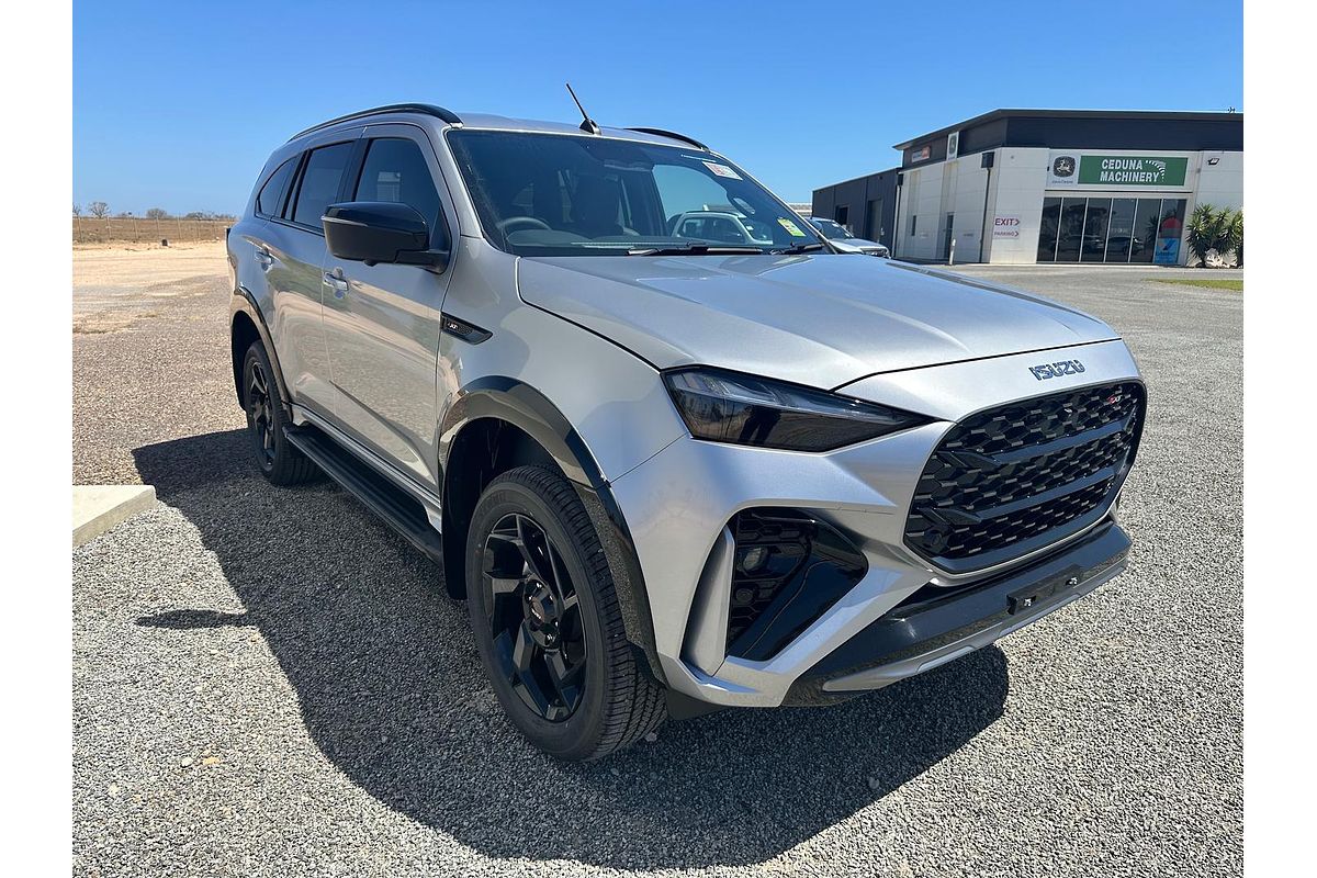 2025 Isuzu MU-X X-TERRAIN