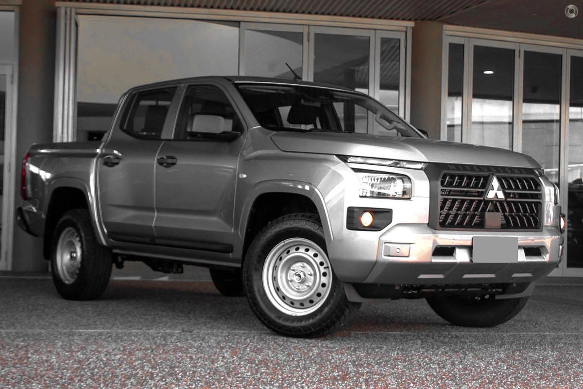 2025 Mitsubishi Triton GLX MV 4X4