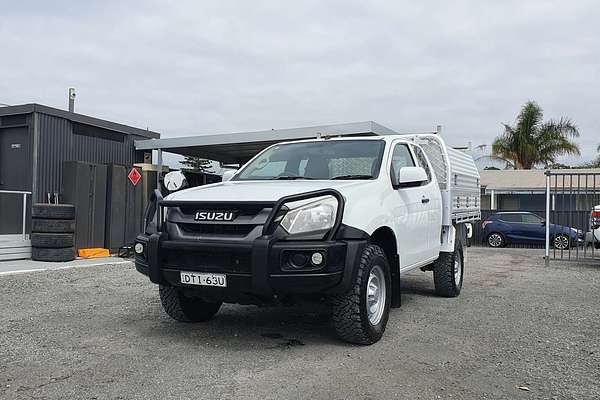 2017 Isuzu D-MAX SX 4X4
