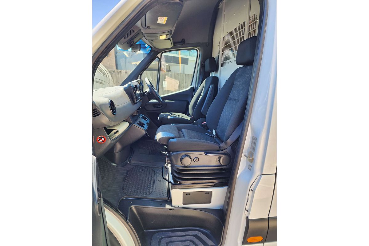 2019 Mercedes-Benz Sprinter 516CDI VS30 LWB High Roof image 5