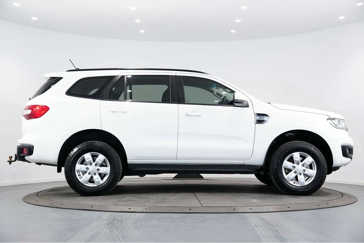 2022 Ford Everest Ambiente UA II 3.2L