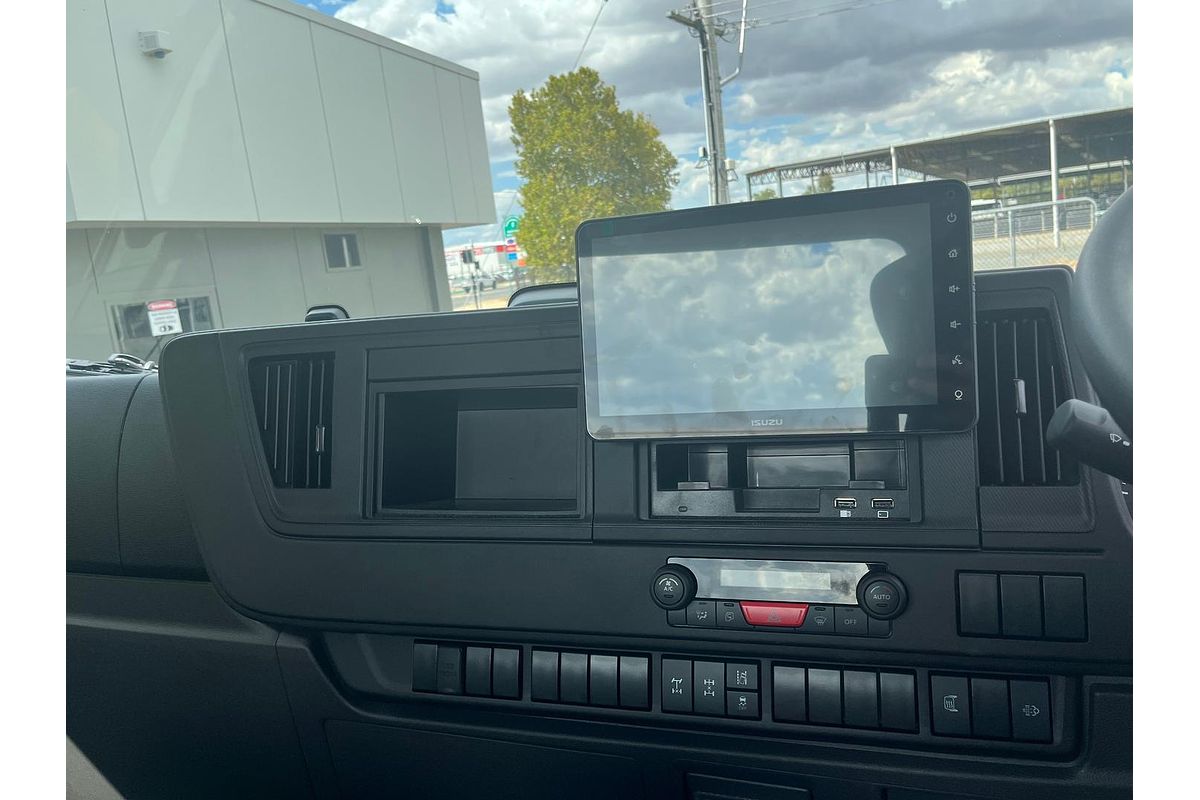 2025 Isuzu F Series FXY 260-355 AT R63 ELWB image 10