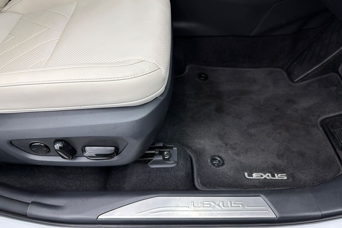 2025 Lexus NX NX350h Sports Luxury AAZH20R
