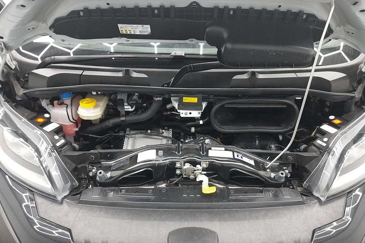 2026 Peugeot Boxer Pro X250 LWB Mid Roof image 15