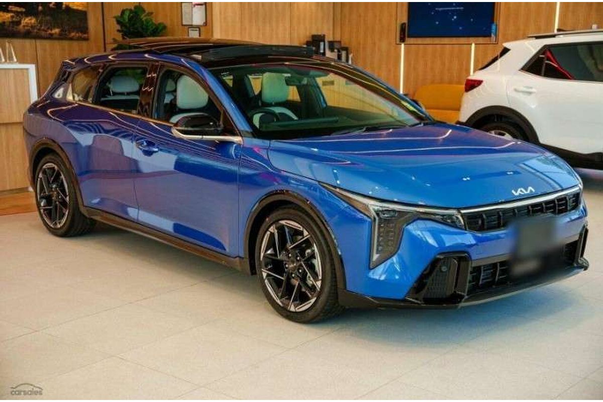 2025 Kia K4 GT-Line CL4m
