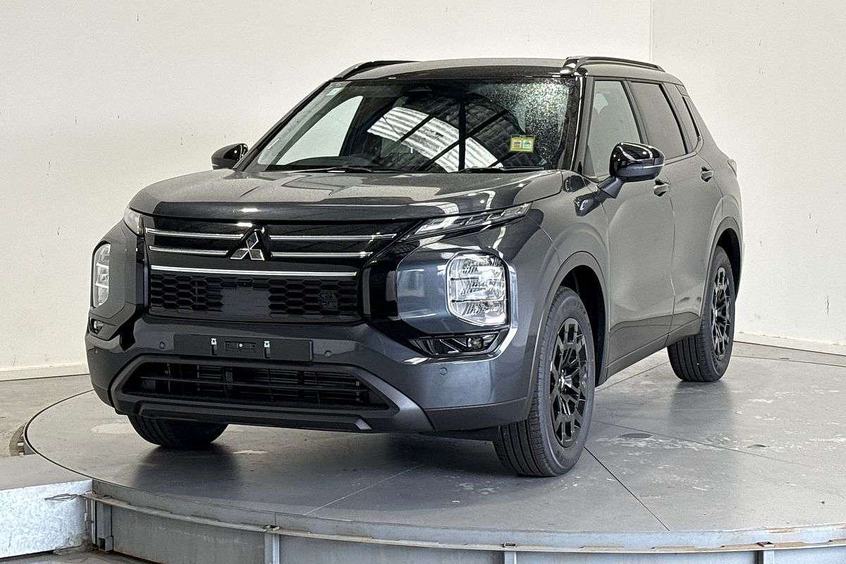 2025 Mitsubishi Outlander LS ZM
