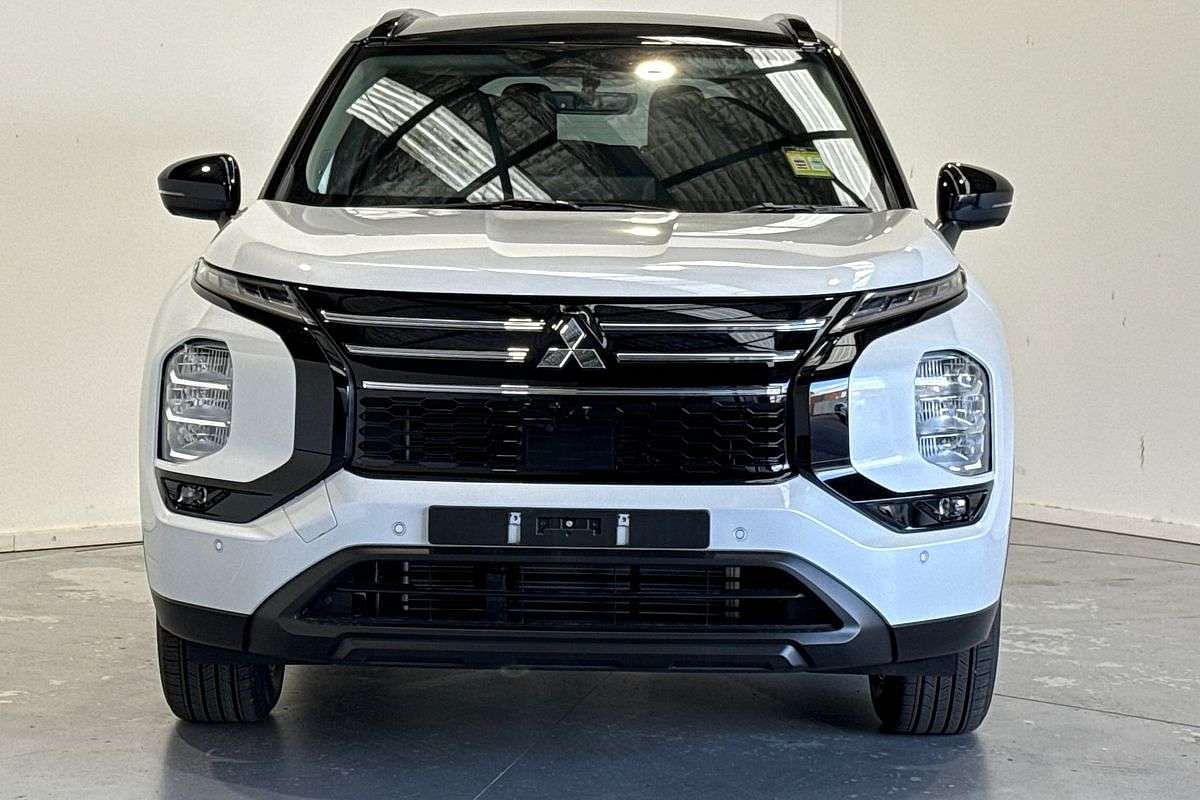 2026 Mitsubishi Outlander LS ZM