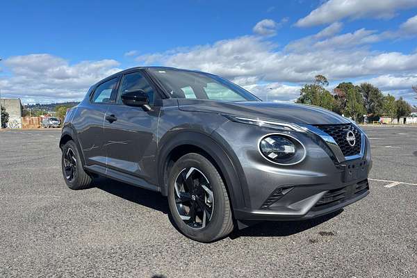 2025 Nissan JUKE ST+ F16