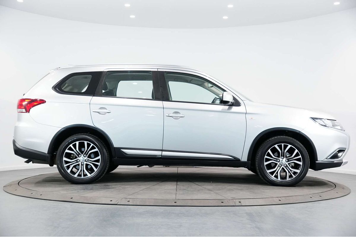 2018 Mitsubishi Outlander ES ADAS ZL