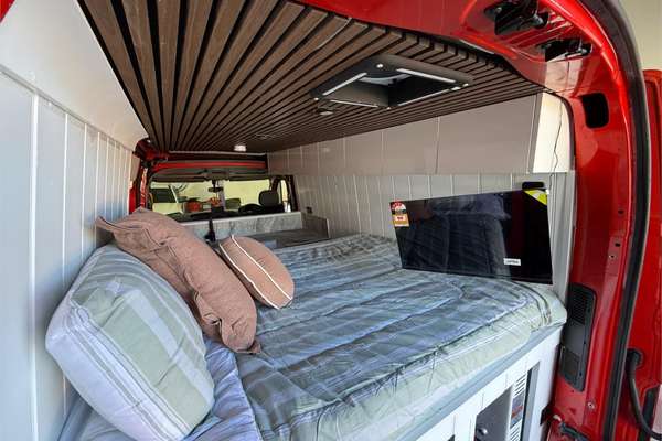 2017 Renault Master X62 MWB Mid Roof