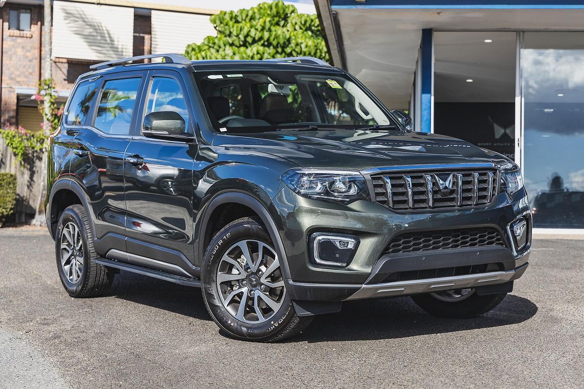 2025 Mahindra Scorpio Z8L+