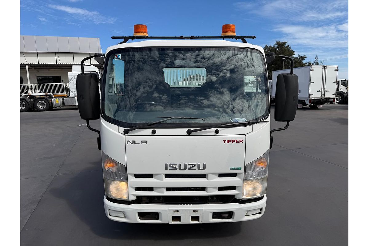 2015 Isuzu N Series NLR 200