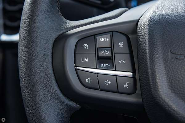 2026 Ford Everest Sport 3.0L thumb-11