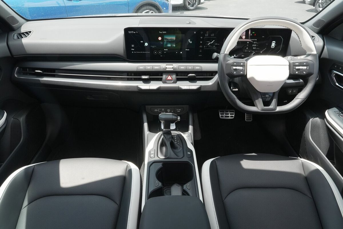 2025 Kia K4 GT-Line CL4m