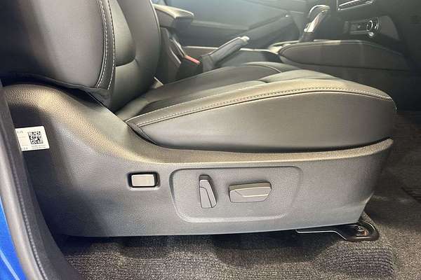 2025 Mazda BT-50 GT TF 4X4 thumb-9