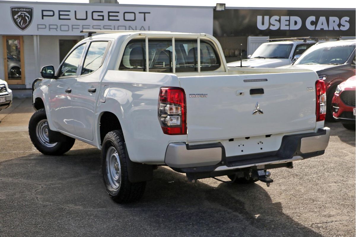 2019 Mitsubishi Triton GLX MR 4X4