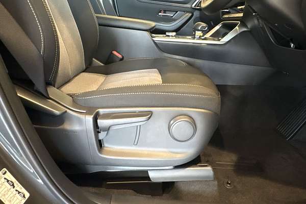 2025 Mazda CX-60 G25 Pure KH Series thumb-19