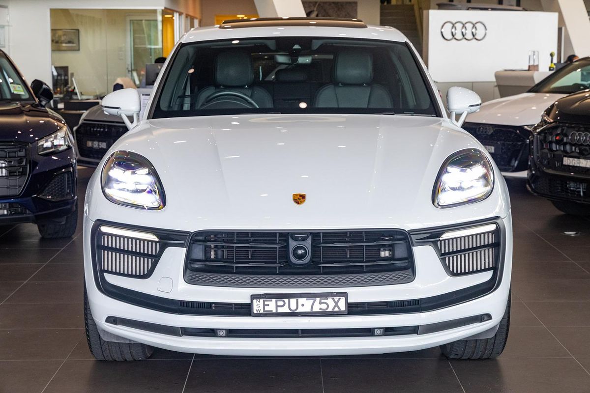 2021 Porsche Macan S 95B