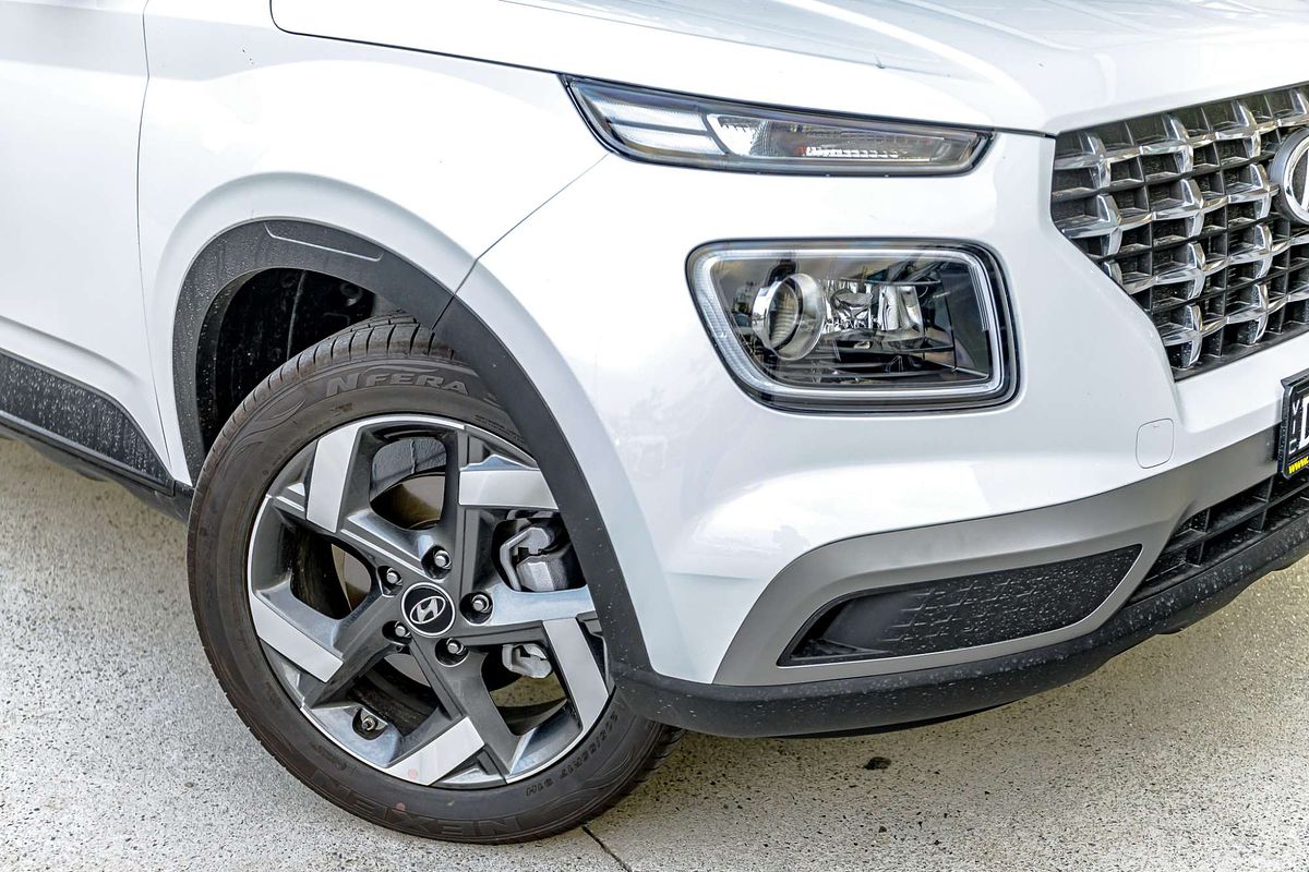 2025 Hyundai Venue Elite QX.V5